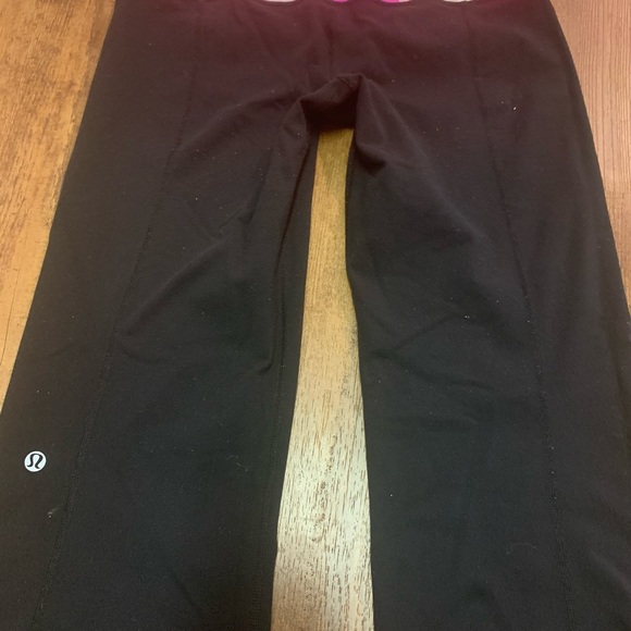 Lululemon Reversible Crop - Picture 13 of 13